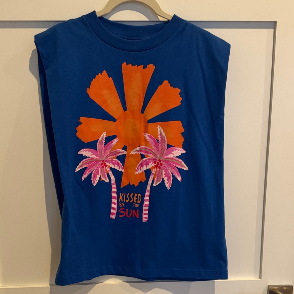 FARM Rio Kissed by the Sun Graphic Muscle Tee